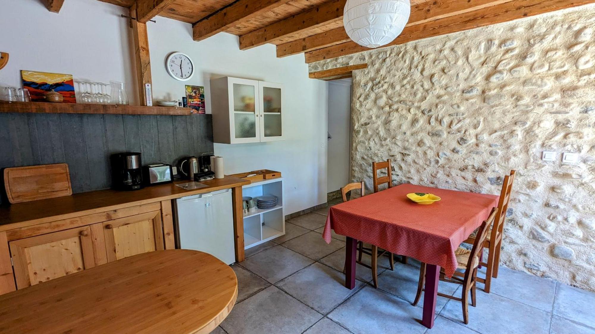 Rez-De-Jardin Independant Dans Ferme Maraichere Bio Avec Grand Jardin Privatif Clos Et Arbore Crest Esterno foto