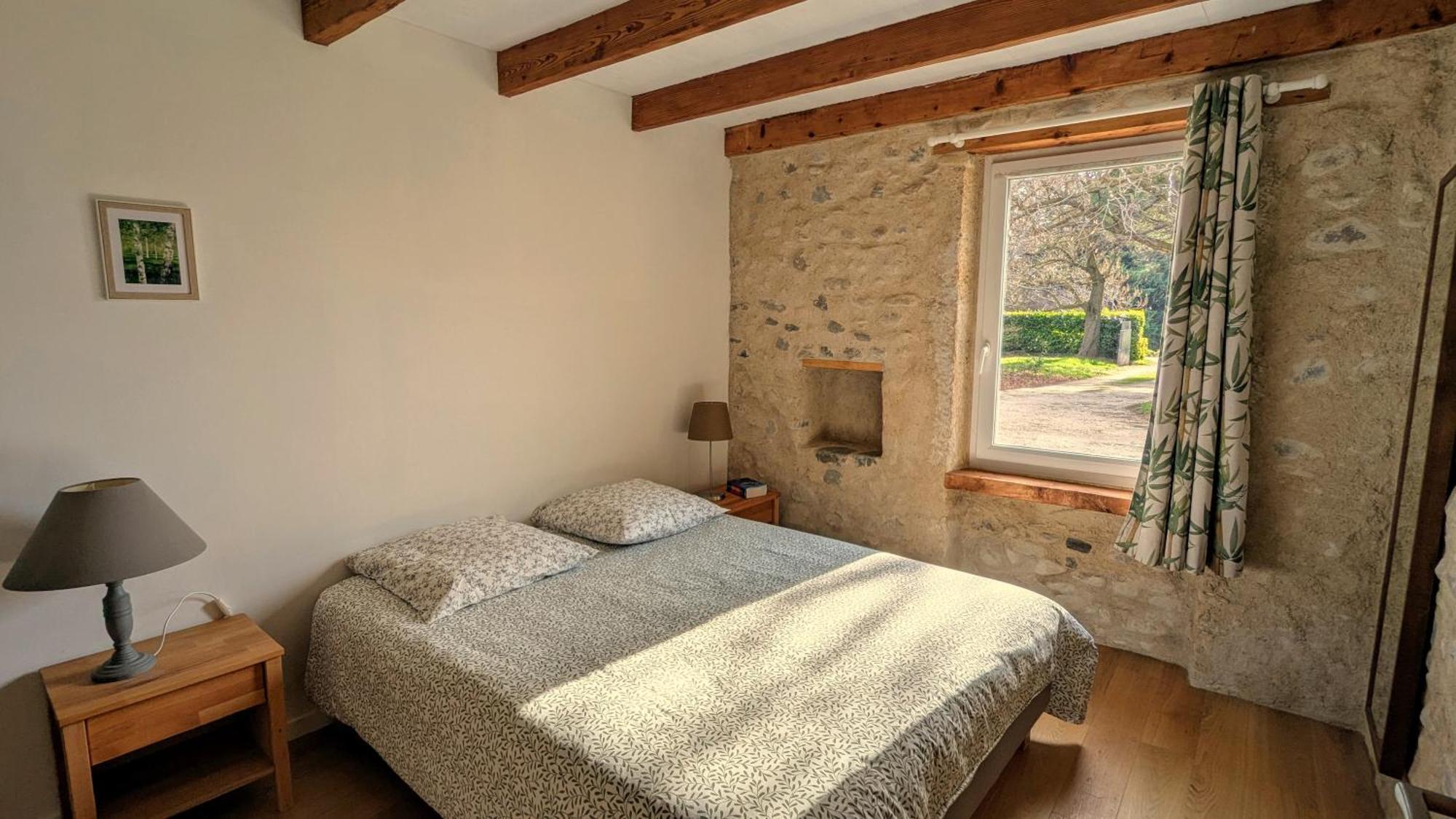Rez-De-Jardin Independant Dans Ferme Maraichere Bio Avec Grand Jardin Privatif Clos Et Arbore Crest Esterno foto